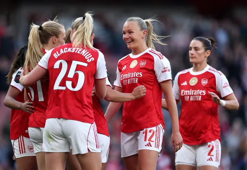 Report: Arsenal Women 7-0 Leicester City