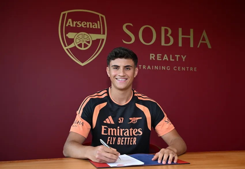 Upson on signing his first professional contract
