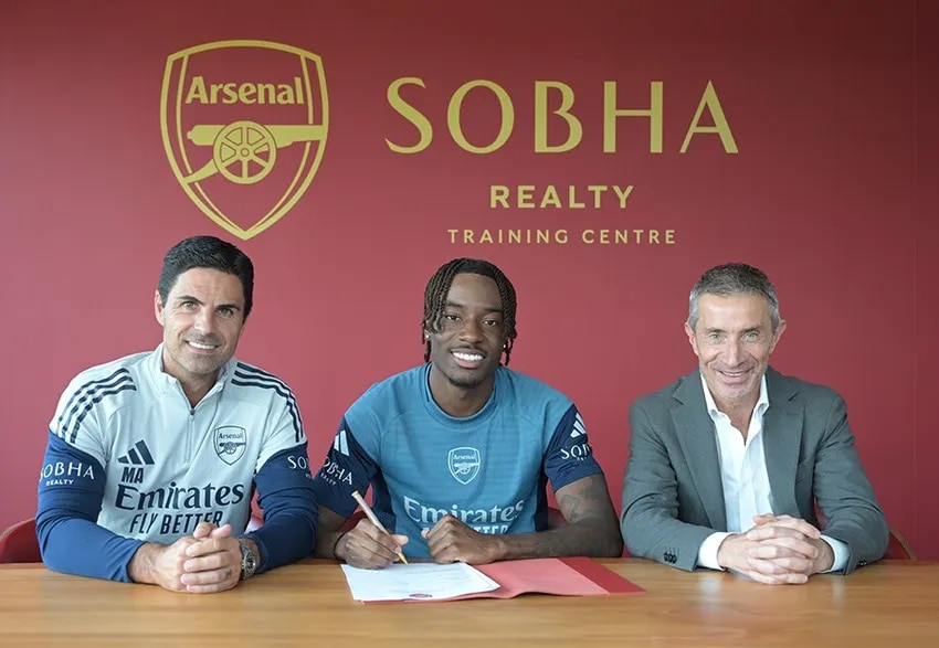 Noni Madueke signs for Arsenal