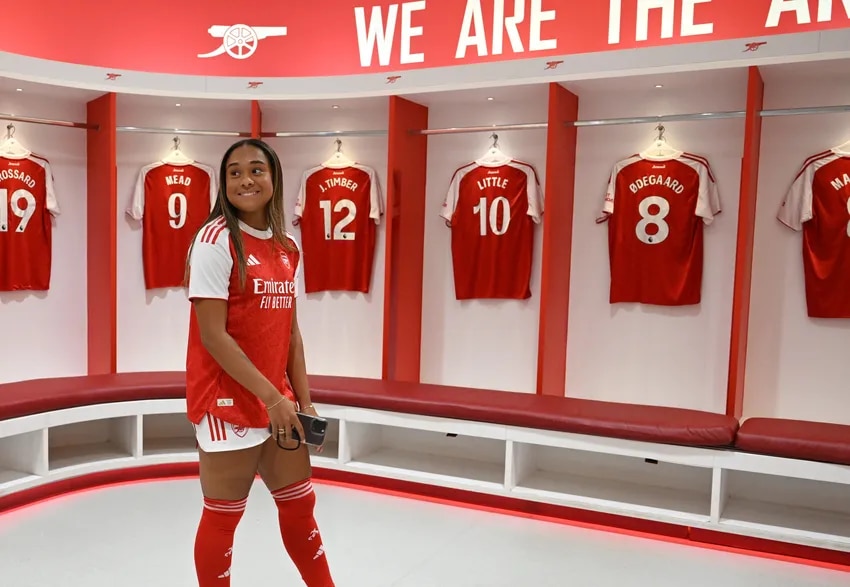 Olivia Smith joins: 41 photos from her first day