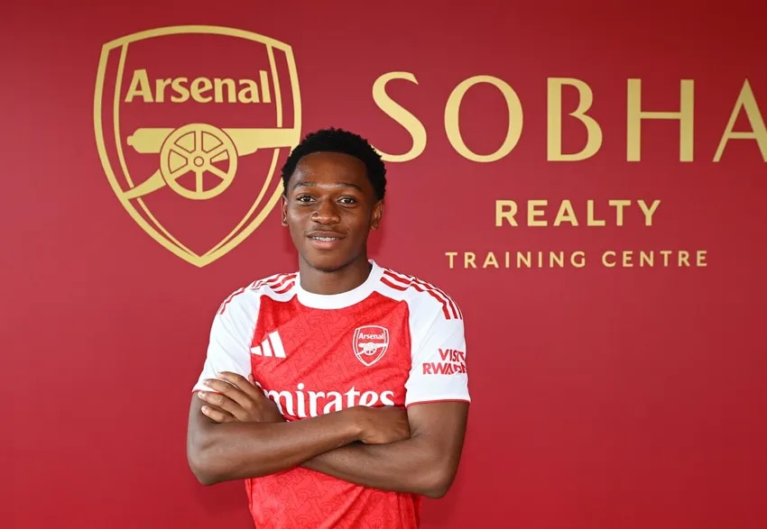 Brando Bailey-Joseph signs professional contract