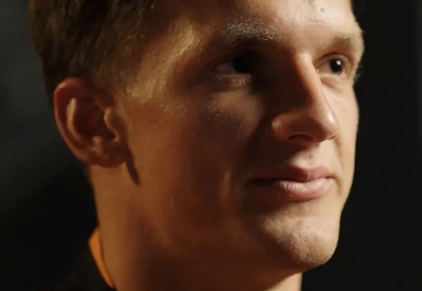 💬 "I know everything about Arsenal"