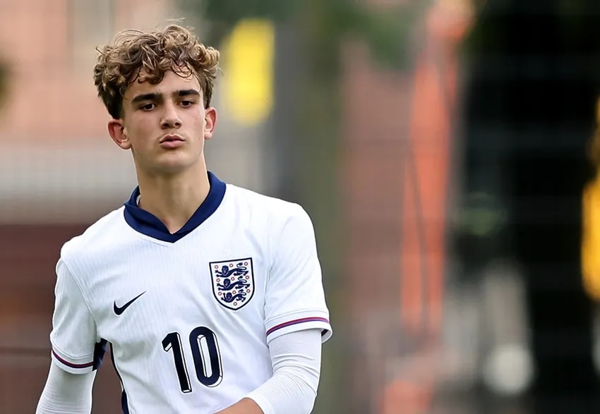 Dowman scores but England exit U17s Euros
