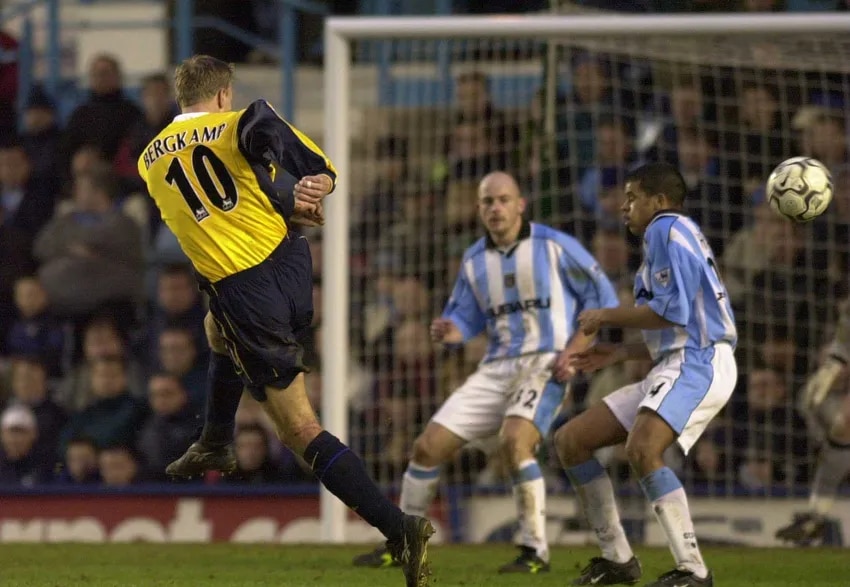 Bergkamp wins it! | Coventry City 0-1 Arsenal | 2000/01
