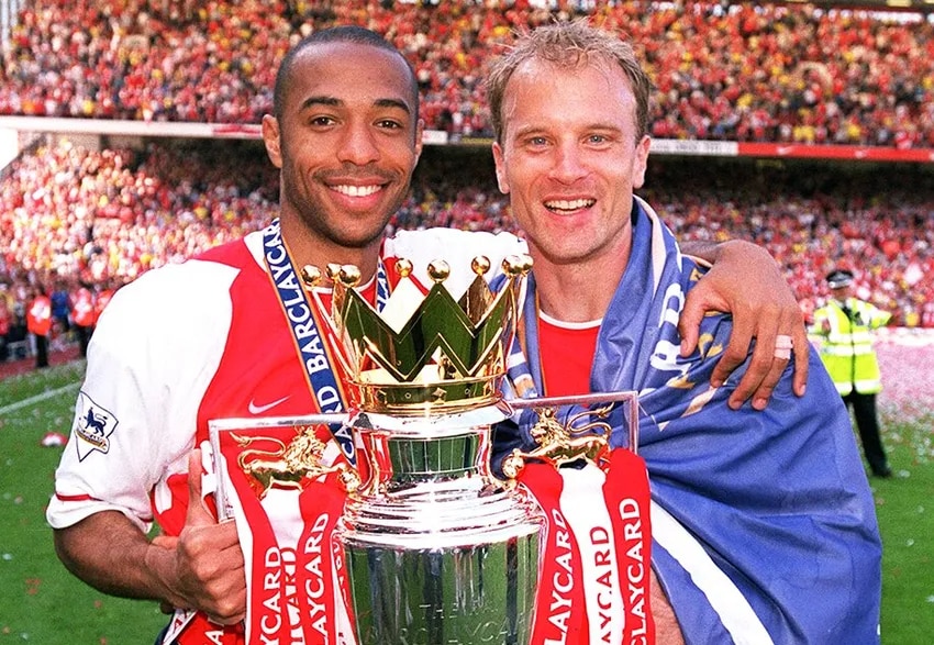 Bergkamp on being King Henry's backing band